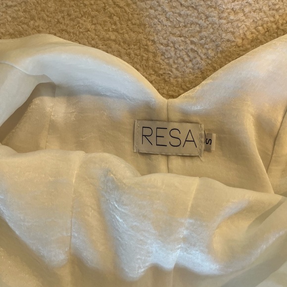 Never worn deep V midi dress in ivory, size small - Picture 8 of 8